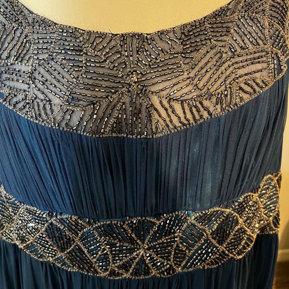 Adrianna Papel plus evening cocktail dress - Picture 2 of 5